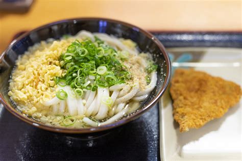 高松駅前で最速讃岐うどん！「めりけんや」のぶっかけうどんとあなご天 旅カメラ