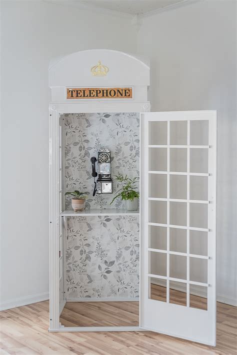 London Phone Booth Audio Guestbook - Memphis Photo Booth Rental - Ilo ...