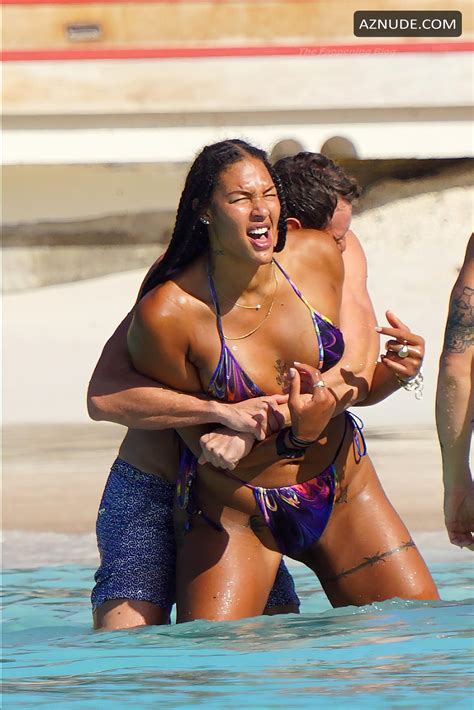 Liz Cambage Sexy Enjoys The Beach At Eden Rock Hotel Aznude