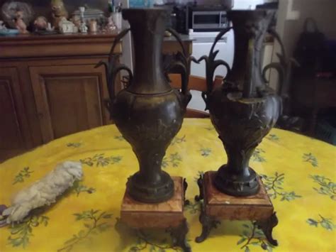 PAIRE DE GRANDES Cassolettes Regule Socles Marbre Roseaux Oiseaux Tete