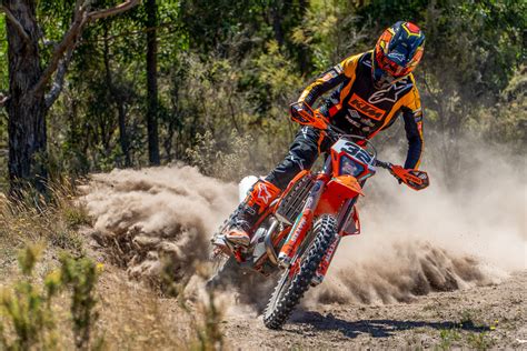 Ktm Husqvarna Introduce Enduro Teams Transmoto