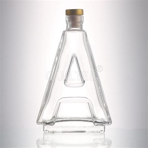 China Custom Ml Letter Shape Liquor Glass Whisky Bottle