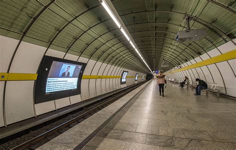 Neue Rolltreppen Arbeiten am Odeonsplatz beendet Abendzeitung München