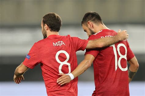 Photo Juan Mata Hilariously Embarrasses Bruno Fernandes With Throwback