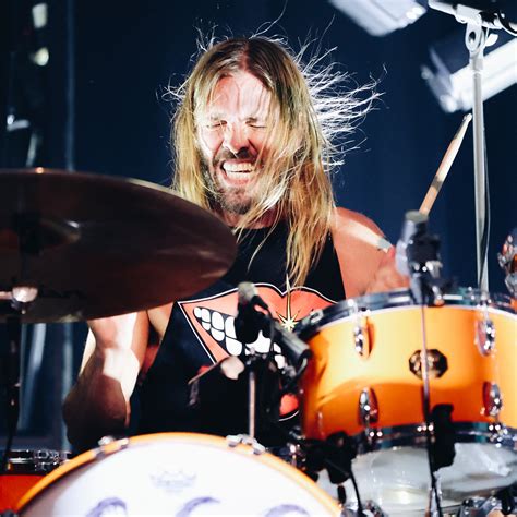 Taylor Hawkins Le Batteur Du Groupe Foo Fighters Est Mort à 50 Ans