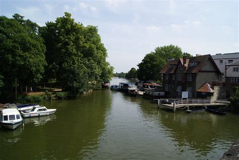 Folly Bridge - Oxford, United Kingdom | CityDays