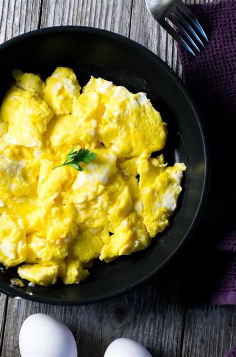 How To Make Fluffy Scrambled Eggs Without Milk Design Corral