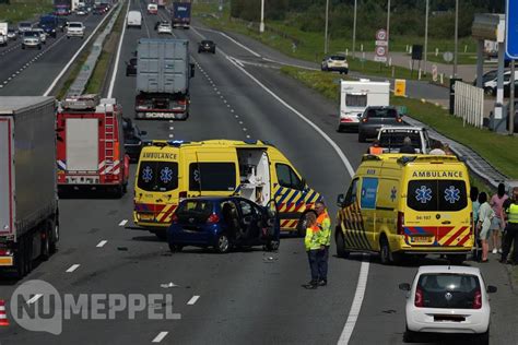 Update Twee Gewonden Bij Ongeval Met Vier Autos Op A Bij Staphorst