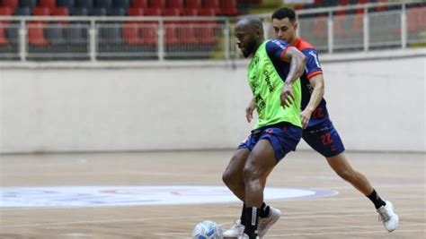 JEC Futsal goleia o Brasília na estreia da Liga Nacional