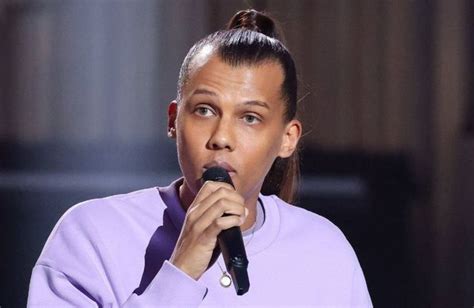 Stromae annonce larrêt total de sa tournée à cause dune dégradation