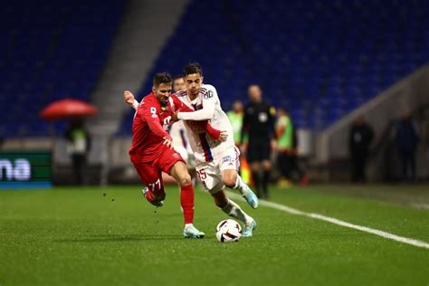 Transferts L Ol Officialise Le Pr T De Romain Faivre Lorient L Quipe