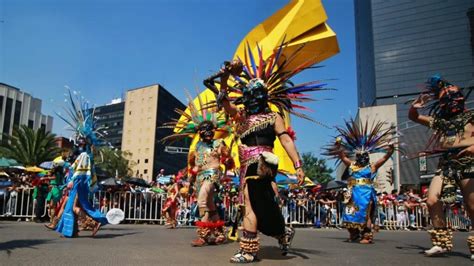 Chilango Fotos Y Videos Así Fue El Desfile Por El Día De Muertos En Cdmx