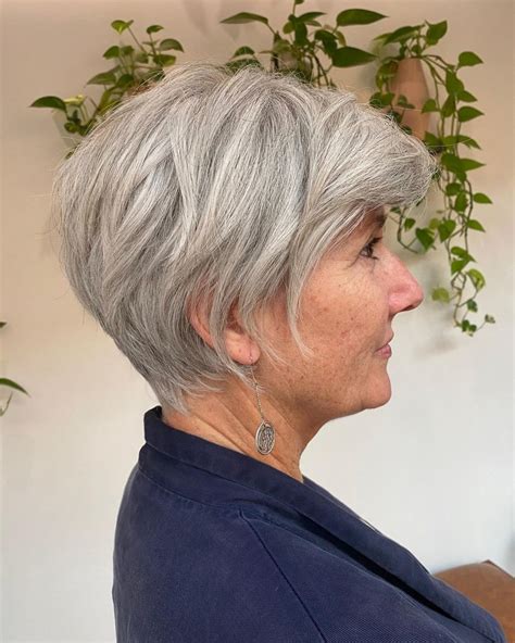 16 Best Pixie Haircuts For Women Over 60 2021 Trends Chambers