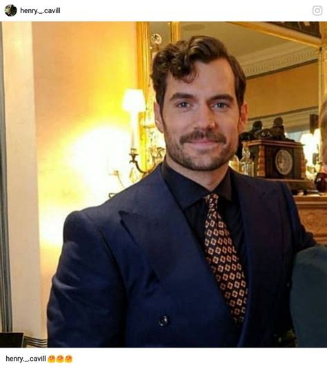 Pin By Yonnie Smith On Sexy Henry Cavill Henry Cavill British Actors Henry