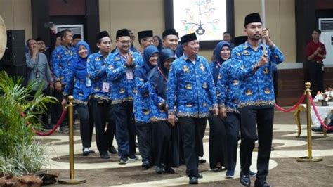 Setda Prov Kalteng Wagub Edy Pratowo Resmi Buka Mtq Vii Korpri