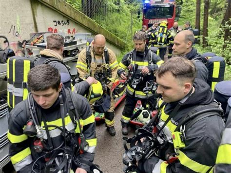 Grundausbildung Tunnel Im Bfv Graz Umgebung Absolviert Feuerwehr