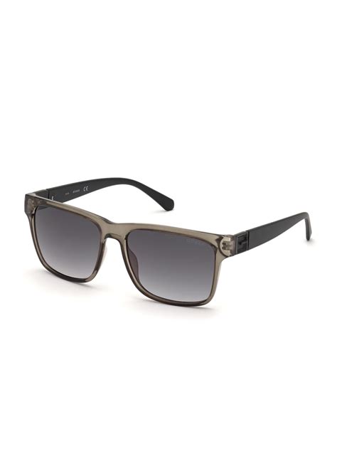 Jake Square Sunglasses Guess