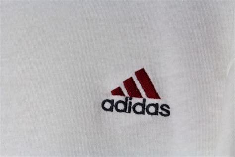 Vintage Adidas Logo White Graphic T-Shirt - Gem