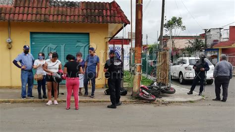 Pareja De Motociclistas Resultan Lesionados El Buen Tono