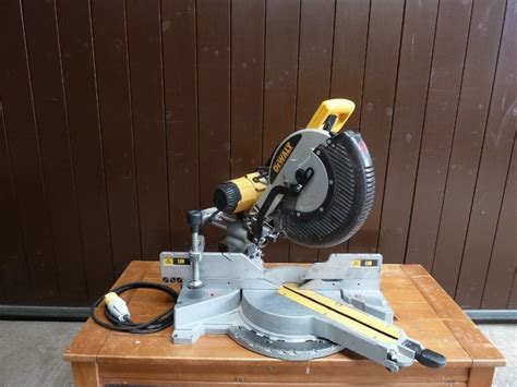 Dewalt Dw718 Lx Sliding Compound Mitre Saw 110v In Kilmarnock East