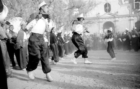 Baile De Los Morenos Frente A La Iglesia De La Tirana Flickr