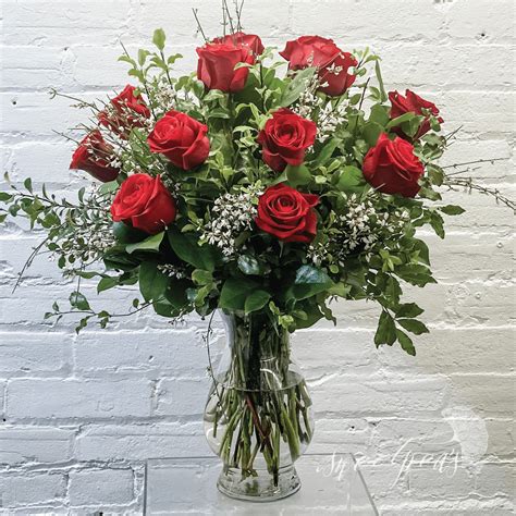 Toronto Flower Delivery - Dozen Red Roses Bouquet | Sweetpea's