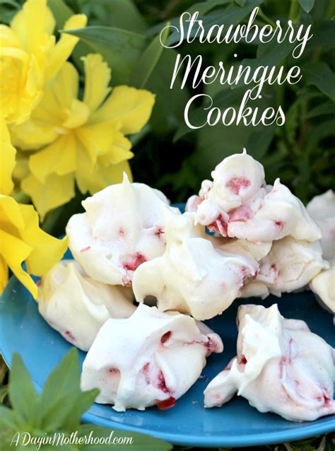 Strawberry Meringue Cookies