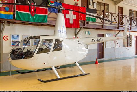 Zs Ruj Starlite Aviation Robinson Helicopter R44 Raven Ii Photo By