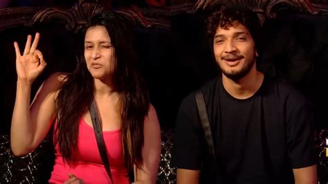 Munawar Faruqui Aur Mannara Chopra Ko Bulaya Bigg Boss Ne Confession