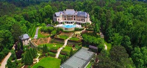 Steve Harvey Pays 15m For Tyler Perrys Former 35000 Sq Ft Atlanta