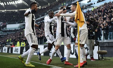 Juve Regina D Europa 101 Punti Nel 2018 Battuti PSG E City Degli