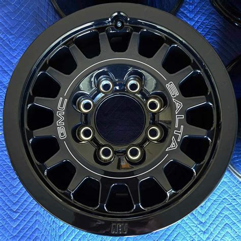 Aev Salta Wheel Vs Stock At4x Aev Edition Wheel Gmc At4 Forum