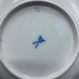 Meissen Early 19th Century Oriental Flowers Amethyst Pink Teacup Saucer ...