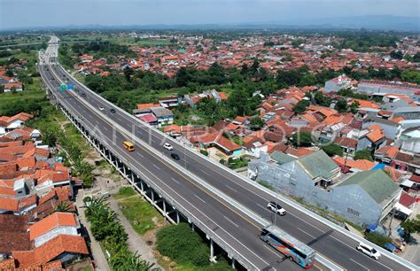 Arus Balik Jalan Tol Mulai Meningkat Antara Foto