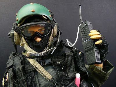 Toyhaven US Navy SEAL VBSS Commander By Hot Toys