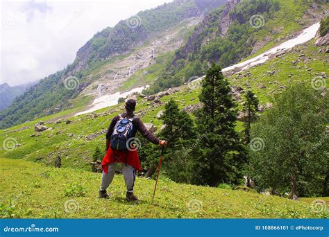 Tourist Trekking at Mulling, 3200 Meters. Himachal Pradesh Editorial ...