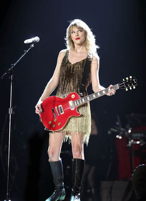 Picture Of Taylor Swift In Speak Now World Tour Taylor Swift