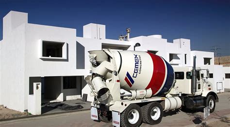 Utilidad de Cemex cae 40 prevé vender más al cierre de 2018 El