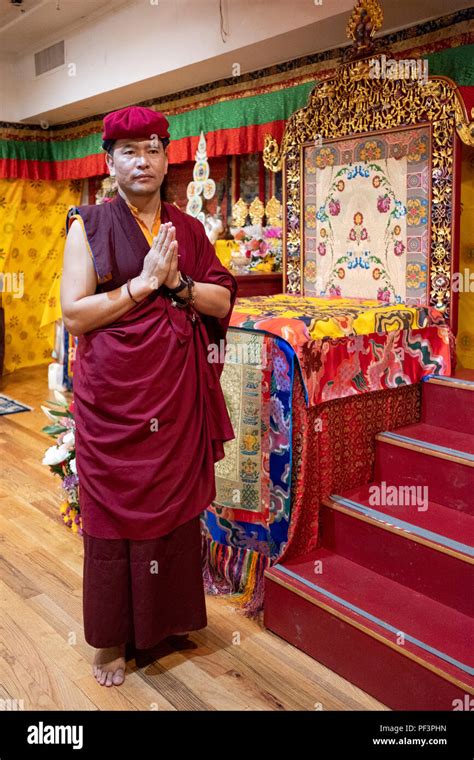 Bhutanese Monk Hi Res Stock Photography And Images Alamy