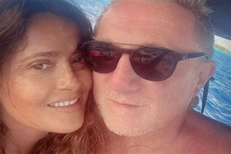 Salma Hayek Comemora Anos Feliz De Estar Viva