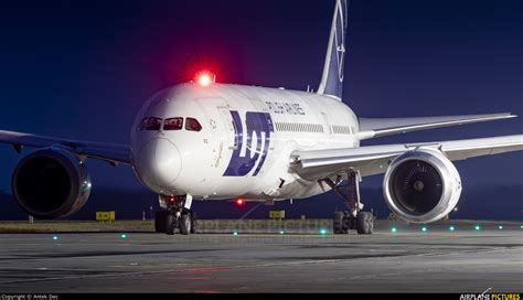 SP LRG LOT Polish Airlines Boeing 787 8 Dreamliner at Wrocław