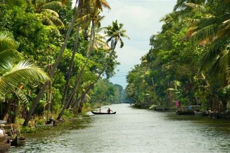 Six Bedroom Houseboat At Rs Day In Alappuzha Id