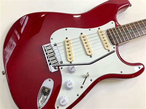 American Deluxe Stratocaster Fender Audiofanzine