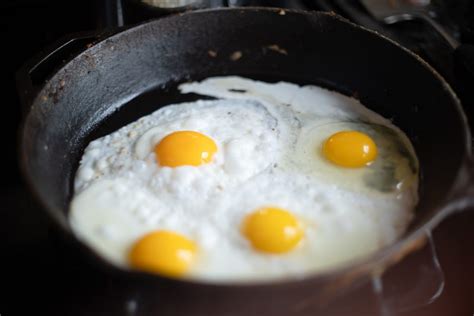 The Best Way to Cook Eggs In a Cast-Iron Skillet - Plan to Eat