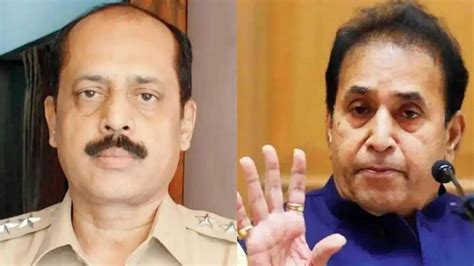 Corruption Case Anil Deshmukh Two Aides Sachin Waze Remanded In