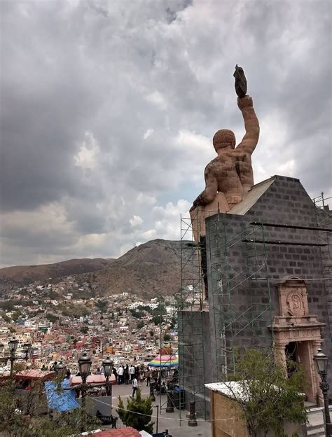 El P Pila El Gigante Que Cuida La Capital De Guanajuato Descubre M Xico