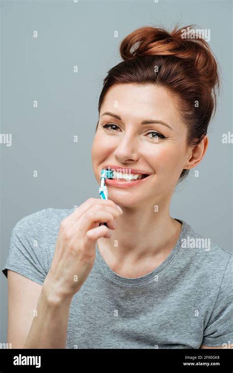 Higiene Oral Fotografías E Imágenes De Alta Resolución Alamy