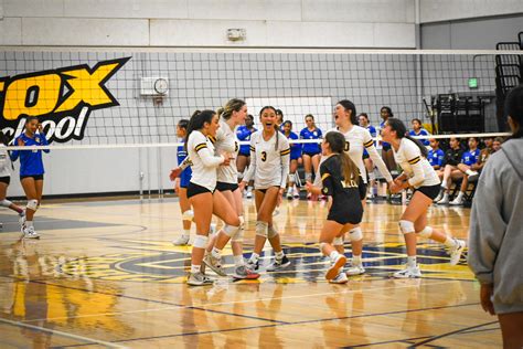 Chargers Varsity Girls Volleyball Sweep The Santa Clara Bruins The Scribe