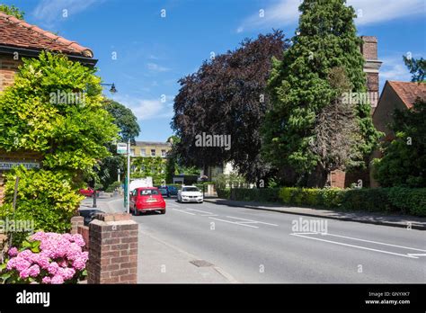 Laleham village hi-res stock photography and images - Alamy