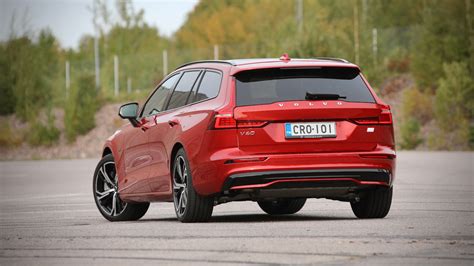 Koeajo Volvo V60 T8 AWD Long Range High Performance hyvät pärjäävät aina